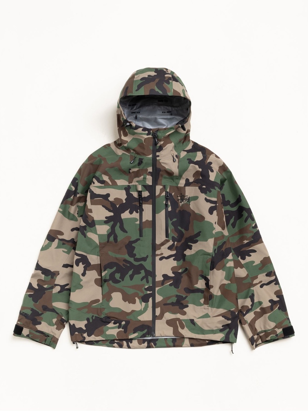 Stussy STÜSSY GORE-TEX® GUIDE SHELL Woodland Camo Men’s Size XL Jacket